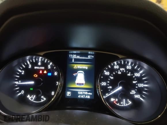 ✅ 2015 Nissan Rogue SL • VIN: 5N1AT2MV7FC767473 • Lot: 43579312. Listed on IAAI with 108,798 mi. Free auction sales archive from the USA and detailed vehicle history report at DreamBid. Image 7.