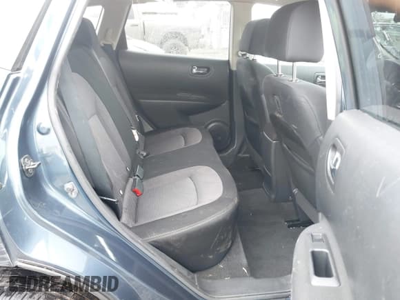 ✅ 2013 Nissan Rogue SV • VIN: JN8AS5MV5DW613725 • Lot: 42272689. Wystawiony na IAAI z przebiegiem 87 169 mil. Bezpłatny archiwum sprzedaży aukcyjnych z USA i szczegółowy raport historii pojazdu na DreamBid. Zdjęcie 8.