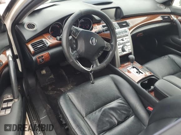 ✅ 2008 Acura RL Technology • VIN: JH4KB16658C003747 • Лот: 77010774. Опубликован ранее на Copart с пробегом 116 707 миль. Бесплатный доступ к архиву аукционных продаж из США и подробный отчёт об истории автомобиля на DreamBid. Изображение 8.
