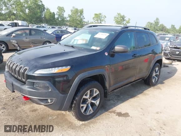 ✅ 2017 Jeep Cherokee Trailhawk • VIN: 1C4PJMBB5HW581070 • Лот: 42783250. Опубликован ранее на IAAI с пробегом 171 128 миль. Бесплатный доступ к архиву аукционных продаж из США и подробный отчёт об истории автомобиля на DreamBid. Изображение 18.