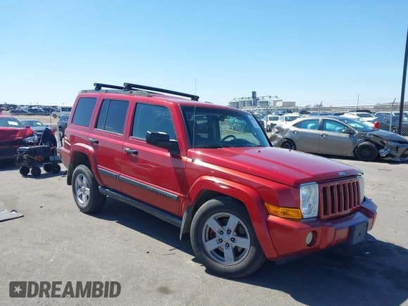 ✅ 2006 Jeep Commander • VIN: 1J8HG48K16C252335 • Lot: 41978262. Listed on IAAI with 267,556 mi. Free auction sales archive from the USA and detailed vehicle history report at DreamBid. Image 1.