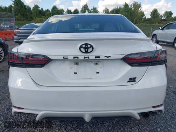 2021 Toyota Camry SE with VIN 4T1T11BK7MU024885, listed as a IAAI auction lot 43113875 with 62,020 mi miles and . Bid and sale history available at DreamBid. Image 17.