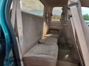 ✅ 1997 Ford F-150 XL • VIN: 1FTDX1869VKB11590 • Lot: 81113915. Wystawiony na Copart z przebiegiem 138 255 mil. Bezpłatny archiwum sprzedaży aukcyjnych z USA i szczegółowy raport historii pojazdu na DreamBid. Zdjęcie 10.