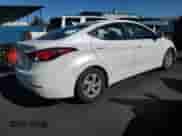 2015 Hyundai Elantra SE с VIN 5NPDH4AE2FH548864, выставлен на аукционе Copart как лот 82606495 с пробегом 108 494 миль миль и Списание • Salvage title. История ставок и продаж доступна на DreamBid. Изображение 3.