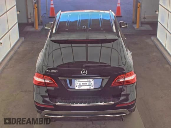 ✅ 2013 Mercedes-Benz M 350 • VIN: 4JGDA5JB6DA255579 • Lot: 95796215. Listed on Copart with 121,035 mi. Free auction sales archive from the USA and detailed vehicle history report at DreamBid. Image 12.
