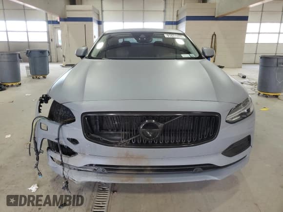 ✅ 2018 Volvo S90 Momentum • VIN: LVY982MK3JP008280 • Лот: 91627885. Опубликован ранее на Copart с пробегом 102 517 миль. Бесплатный доступ к архиву аукционных продаж из США и подробный отчёт об истории автомобиля на DreamBid. Изображение 5.