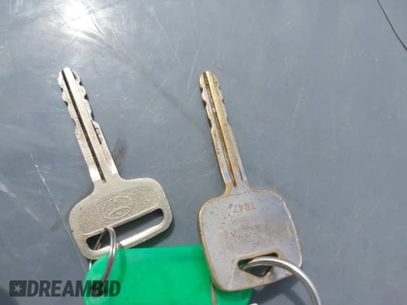 ✅ 2007 Toyota RAV4 Sport • VIN: JTMZD32V375054475 • Lot: 42134082. Wystawiony na IAAI z przebiegiem 329 060 mil. Bezpłatny archiwum sprzedaży aukcyjnych z USA i szczegółowy raport historii pojazdu na DreamBid. Zdjęcie 11.