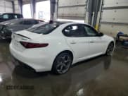 ✅ 2020 Alfa Romeo Giulia Ti Sport • VIN: ZARFANBNXL7637718 • Lot: 68085005. Wystawiony na Copart z przebiegiem 45 315 mil. Bezpłatny archiwum sprzedaży aukcyjnych z USA i szczegółowy raport historii pojazdu na DreamBid. Zdjęcie 3.