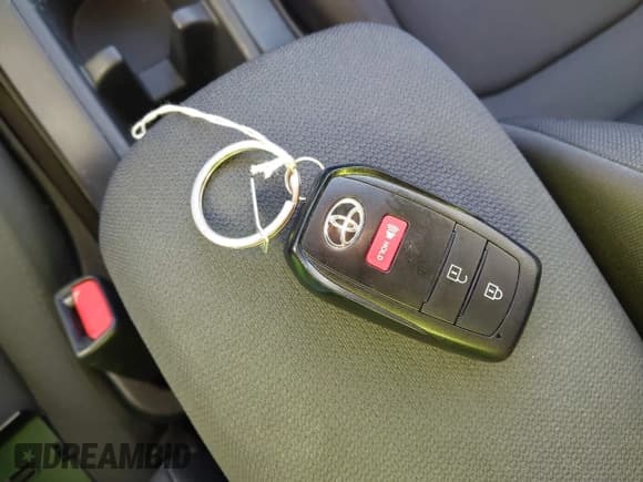 ✅ 2024 Toyota Corolla Cross LE • VIN: 7MUCAAAG1RV110325 • Lot: 43441348. Listed on IAAI with 7,654 mi. Free auction sales archive from the USA and detailed vehicle history report at DreamBid. Image 11.