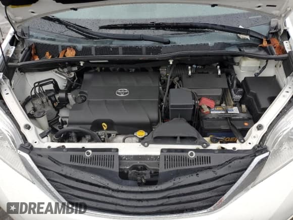 ✅ 2013 Toyota Sienna LE • VIN: 5TDKK3DC4DS343440 • Lot: 85775955. Listed on Copart with 181,115 mi. Free auction sales archive from the USA and detailed vehicle history report at DreamBid. Image 12.