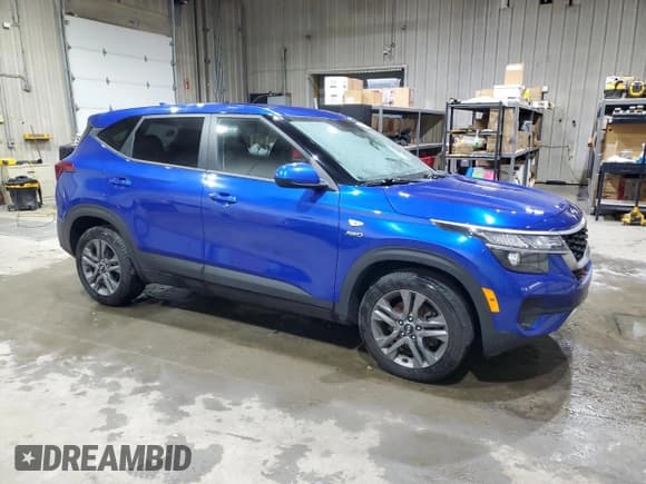 ✅ 2021 Kia Seltos LX • VIN: KNDEPCAA5M7129049 • Lot: 84221605. Listed on Copart with 63,240 mi. Free auction sales archive from the USA and detailed vehicle history report at DreamBid. Image 4.