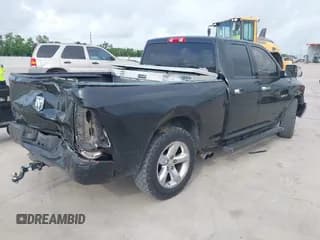 ✅ 2009 Dodge 1500 ST • VIN: 1D3HB18K79S773372 • Lot: 42344524. Wystawiony na IAAI z przebiegiem 175 553 mil. Bezpłatny archiwum sprzedaży aukcyjnych z USA i szczegółowy raport historii pojazdu na DreamBid. Zdjęcie 4.