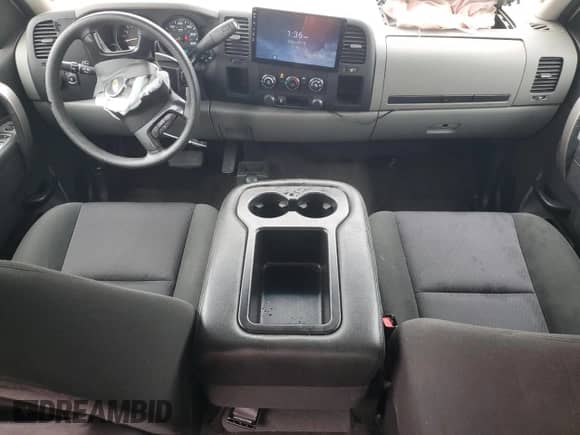 ✅ 2013 Chevrolet Silverado 1500 LS • VIN: 3GCPKREA6DG246499 • Lot: 81746165. Wystawiony na Copart z przebiegiem 142 687 mil mil. Skorzystaj z bezpłatnego archiwum sprzedaży aukcyjnych z USA i zobacz szczegółowy raport historii pojazdu na DreamBid. Zdjęcie 8.