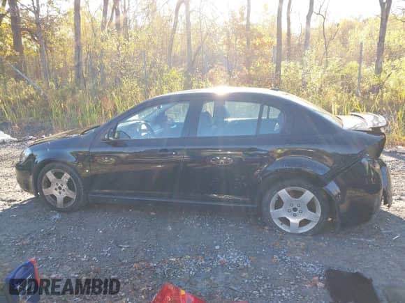 2009 Chevrolet Cobalt 1LT with VIN 1G1AT58H697157497, listed as a IAAI auction lot 43492142 with 168,486 mi miles and . Bid and sale history available at DreamBid. Image 15.