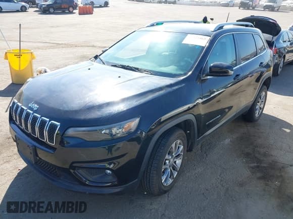 ✅ 2021 Jeep Cherokee Latitude Lux • VIN: 1C4PJLMX6MD215272 • Лот: 43427465. Опубликован ранее на IAAI с пробегом 33 118 миль. Бесплатный доступ к архиву аукционных продаж из США и подробный отчёт об истории автомобиля на DreamBid. Изображение 2.