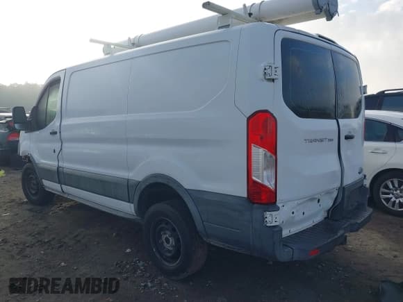 ✅ 2015 Ford Transit Cargo • VIN: 1FTNR1ZMXFKA38419 • Лот: 41216802. Опубликован ранее на IAAI с пробегом 109 744 миль. Бесплатный доступ к архиву аукционных продаж из США и подробный отчёт об истории автомобиля на DreamBid. Изображение 3.