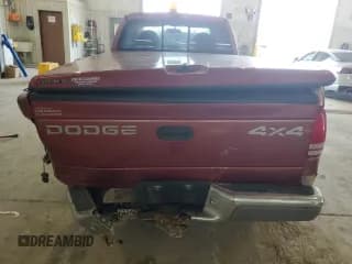 ✅ 1999 Dodge Dakota SLT • VIN: 1B7GG22X0XS197699 • Lot: 61057935. Wystawiony na Copart z przebiegiem 147 833 mil. Bezpłatny archiwum sprzedaży aukcyjnych z USA i szczegółowy raport historii pojazdu na DreamBid. Zdjęcie 6.