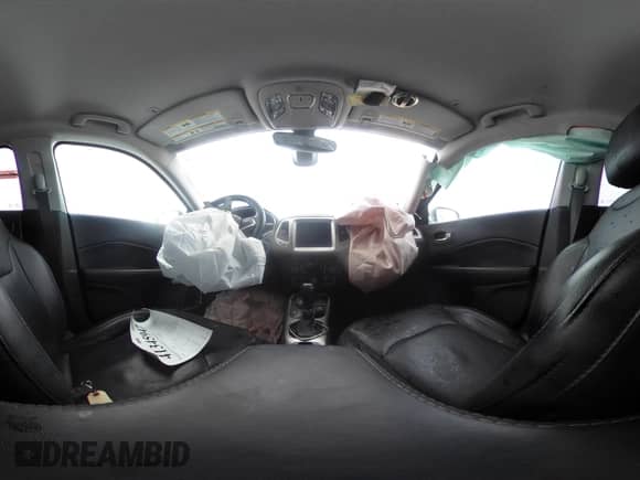 2019 Jeep Compass Limited with VIN 3C4NJDCB8KT827029, listed as a IAAI auction lot 41345947 with 51,135 mi miles and . Bid and sale history available at DreamBid. Image 18.