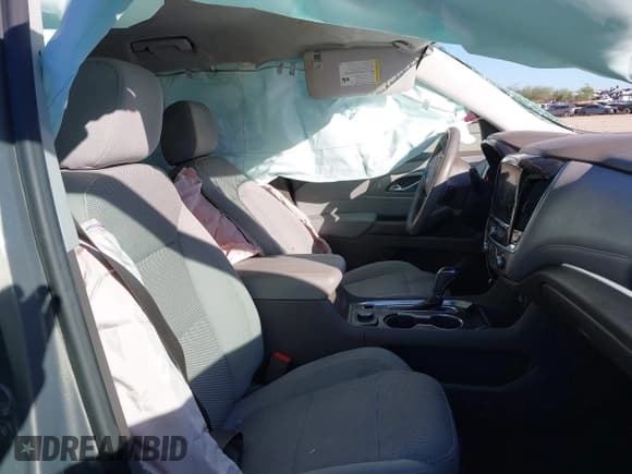 ✅ 2018 Chevrolet Traverse LT Cloth • VIN: 1GNERGKW7JJ137557 • Lot: 43587309. Wystawiony na IAAI z przebiegiem 94 684 mil. Bezpłatny archiwum sprzedaży aukcyjnych z USA i szczegółowy raport historii pojazdu na DreamBid. Zdjęcie 5.