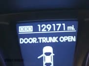 ✅ 2013 Hyundai Genesis Coupe R-Spec • VIN: KMHHT6KD2DU089688 • Lot: 41539758. Wystawiony na IAAI z przebiegiem 129 171 mil. Bezpłatny archiwum sprzedaży aukcyjnych z USA i szczegółowy raport historii pojazdu na DreamBid. Zdjęcie 15.