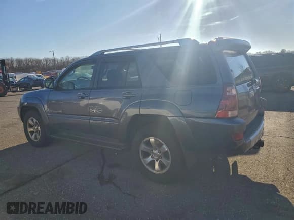 ✅ 2005 Toyota 4Runner SR5 Sport • VIN: JTEBT14R658023124 • Lot: 94947505. Wystawiony na Copart z przebiegiem 265 324 mil. Bezpłatny archiwum sprzedaży aukcyjnych z USA i szczegółowy raport historii pojazdu na DreamBid. Zdjęcie 2.