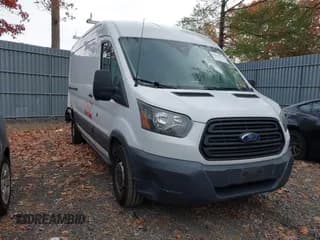 ✅ 2016 Ford Transit Cargo • VIN: 1FTYR2CM9GKA29238 • Lot: 43622611. Wystawiony na IAAI z przebiegiem 174 314 mil. Bezpłatny archiwum sprzedaży aukcyjnych z USA i szczegółowy raport historii pojazdu na DreamBid. Zdjęcie 1.