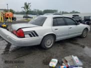 ✅ 1999 Mercury Grand Marquis GS • VIN: 2MEFM74W9XX695997 • Lot: 82167115. Wystawiony na Copart z przebiegiem 154 924 mil. Bezpłatny archiwum sprzedaży aukcyjnych z USA i szczegółowy raport historii pojazdu na DreamBid. Zdjęcie 3.
