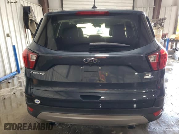✅ 2019 Ford Escape SE • VIN: 1FMCU9GD3KUA03397 • Лот: 87419515. Опубликован ранее на Copart с пробегом 56 935 миль. Бесплатный доступ к архиву аукционных продаж из США и подробный отчёт об истории автомобиля на DreamBid. Изображение 6.
