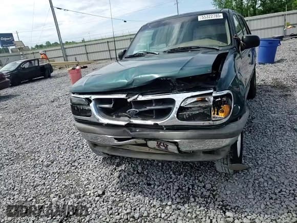 ✅ 1995 Ford Explorer Eddie Bauer • VIN: 1FMDU32X9SUC06085 • Lot: 55322785. Listed on Copart with 248,871 mi. Free auction sales archive from the USA and detailed vehicle history report at DreamBid. Image 14.