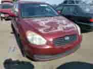 2010 Hyundai Accent GLS z VIN KMHCN4AC6AU423086, wystawiony jako Copart lot #62217374 z przebiegiem 205 962 mil mil oraz Szkoda całkowita • Salvage title. Historia ofert i sprzedaży dostępna na DreamBid. Obrazek 4.