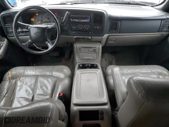 ✅ 2000 Chevrolet Suburban LS • VIN: 3GNFK16TXYG205867 • Лот: 87032424. Опубликован ранее на Copart с пробегом 307 632 миль. Бесплатный доступ к архиву аукционных продаж из США и подробный отчёт об истории автомобиля на DreamBid. Изображение 8.