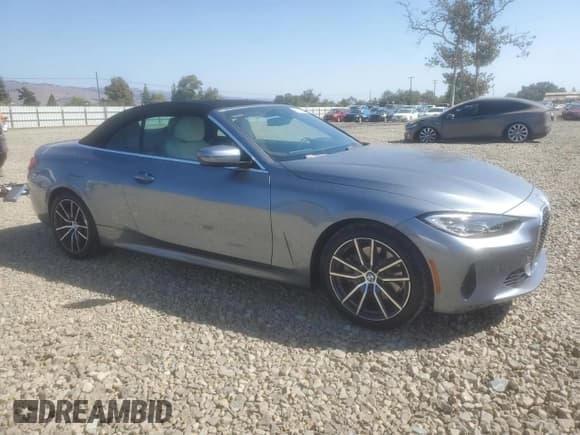 ✅ 2022 BMW 4 Series 430i • VIN: WBA23AT06NCJ63496 • Лот: 81677695. Опубликован ранее на Copart с пробегом 18 422 миль. Бесплатный доступ к архиву аукционных продаж из США и подробный отчёт об истории автомобиля на DreamBid. Изображение 4.