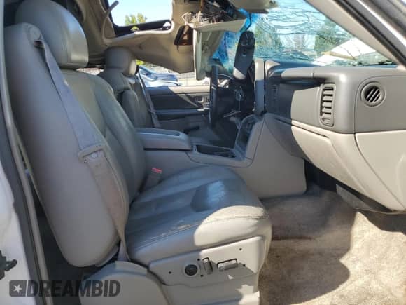 2003 Chevrolet Suburban LT с VIN 1GNFK16Z03J169070, выставлен на аукционе Copart как лот 72902824 с пробегом 219 873 миль миль и Списание • Salvage title. История ставок и продаж доступна на DreamBid. Изображение 7.