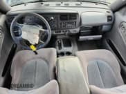 ✅ 2000 Dodge Durango • VIN: 1B4HS28N0YF121982 • Lot: 69323595. Wystawiony na Copart z przebiegiem 95 659 mil. Bezpłatny archiwum sprzedaży aukcyjnych z USA i szczegółowy raport historii pojazdu na DreamBid. Zdjęcie 8.