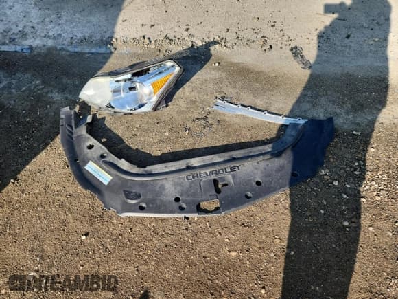 ✅ 2009 Chevrolet Traverse 1LT • VIN: 1GNEV23D79S135826 • Lot: 71452445. Wystawiony na Copart z przebiegiem 217 799 mil. Bezpłatny archiwum sprzedaży aukcyjnych z USA i szczegółowy raport historii pojazdu na DreamBid. Zdjęcie 13.