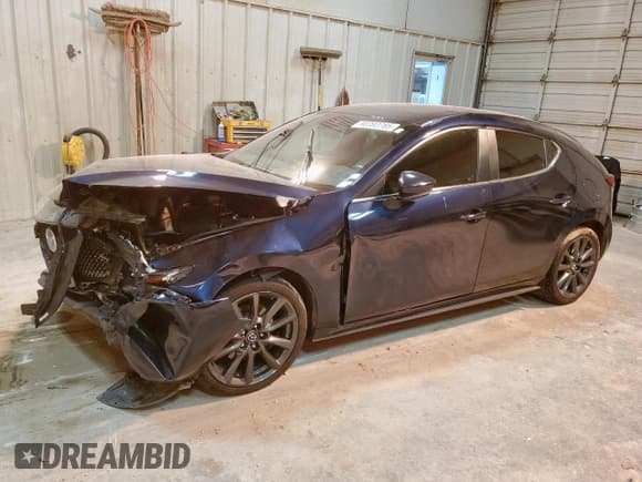 ✅ 2022 Mazda 3 Preferred • VIN: JM1BPBLL6N1500459 • Lot: 90393785. Listed on Copart with 53,106 mi. Free auction sales archive from the USA and detailed vehicle history report at DreamBid. Image 1.