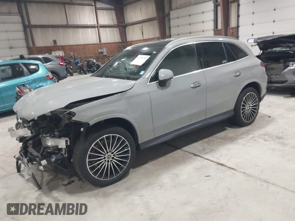 ✅ 2025 Mercedes-Benz GLC 350e • VIN: W1NKM5GB9SF317236 • Lot: 41715750. Wystawiony na IAAI z przebiegiem 1 536 mil. Bezpłatny archiwum sprzedaży aukcyjnych z USA i szczegółowy raport historii pojazdu na DreamBid. Zdjęcie 2.