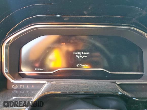 ✅ 2022 Chevrolet Silverado 1500 LT Trail Boss • VIN: 3GCUDFET5NG553063 • Lot: 69276765. Wystawiony na Copart z przebiegiem 93 125 mil. Bezpłatny archiwum sprzedaży aukcyjnych z USA i szczegółowy raport historii pojazdu na DreamBid. Zdjęcie 9.