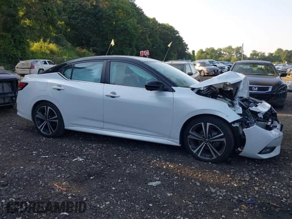 ✅ 2021 Nissan Sentra SR • VIN: 3N1AB8DV4MY303199 • Lot: 42900684. Listed on IAAI with 72,622 mi. Free auction sales archive from the USA and detailed vehicle history report at DreamBid. Image 12.