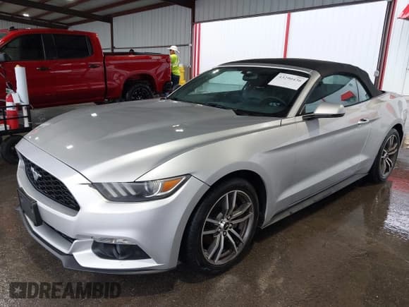 ✅ 2017 Ford Mustang EcoBoost Premium • VIN: 1FATP8UH3H5287216 • Лот: 43290436. Опубликован ранее на IAAI с пробегом 122 263 миль. Бесплатный доступ к архиву аукционных продаж из США и подробный отчёт об истории автомобиля на DreamBid. Изображение 2.