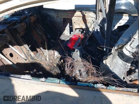 ✅ 2014 Chevrolet Malibu LT • VIN: 1G11C5SL5EF222028 • Lot: 43383037. Listed on IAAI with Not provided. Free auction sales archive from the USA and detailed vehicle history report at DreamBid. Image 8.