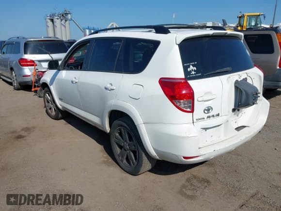 ✅ 2006 Toyota RAV4 Sport • VIN: JTMBK32V665000738 • Lot: 42529909. Wystawiony na IAAI z przebiegiem 195 769 mil. Bezpłatny archiwum sprzedaży aukcyjnych z USA i szczegółowy raport historii pojazdu na DreamBid. Zdjęcie 3.