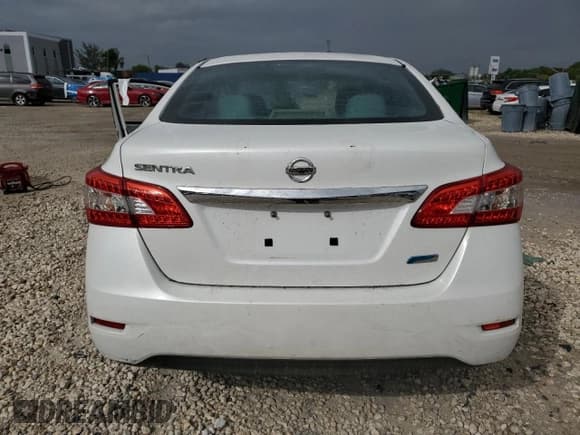 ✅ 2014 Nissan Sentra S • VIN: 3N1AB7AP5EL686519 • Lot: 85421365. Wystawiony na Copart z przebiegiem Nie podano. Bezpłatny archiwum sprzedaży aukcyjnych z USA i szczegółowy raport historii pojazdu na DreamBid. Zdjęcie 6.