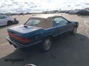 ✅ 1995 Chrysler LeBaron GTC • VIN: 1C3EU453XSF533823 • Lot: 43433006. Wystawiony na IAAI z przebiegiem 105 026 mil. Bezpłatny archiwum sprzedaży aukcyjnych z USA i szczegółowy raport historii pojazdu na DreamBid. Zdjęcie 4.