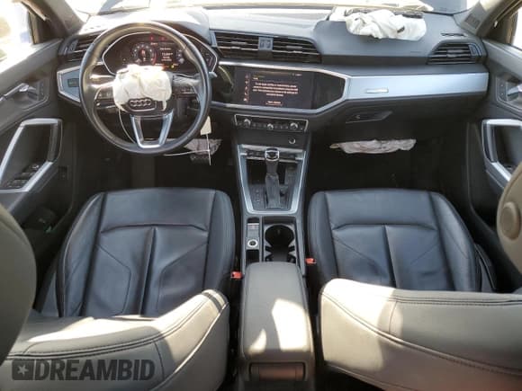 ✅ 2020 Audi Q3 Premium • VIN: WA1AECF34L1024819 • Lot: 53194995. Listed on Copart with 109,523 mi. Free auction sales archive from the USA and detailed vehicle history report at DreamBid. Image 8.