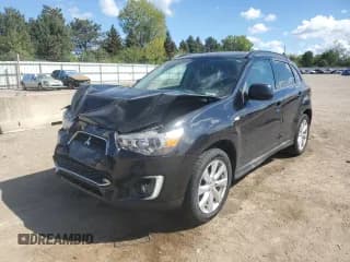 ✅ 2015 Mitsubishi Outlander SE • VIN: 4A4AR4AU7FE008152 • Lot: 84024245. Wystawiony na Copart z przebiegiem 106 053 mil. Bezpłatny archiwum sprzedaży aukcyjnych z USA i szczegółowy raport historii pojazdu na DreamBid. Zdjęcie 1.