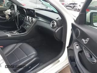 ✅ 2020 Mercedes-Benz C 300 • VIN: W1KWF8DB7LR594966 • Lot: 43699447. Listed on IAAI with 49,860 mi. Free auction sales archive from the USA and detailed vehicle history report at DreamBid. Image 5.