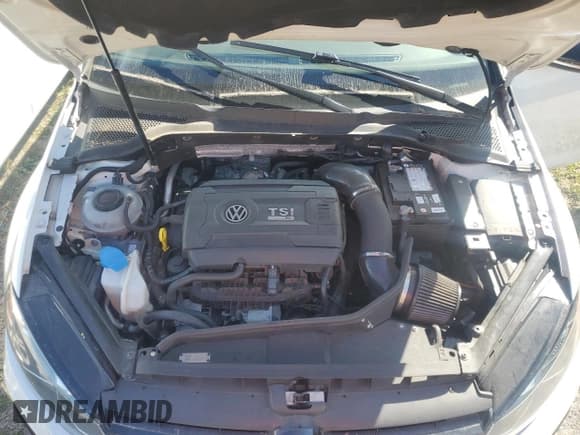 ✅ 2019 Volkswagen Golf R • VIN: WVWWA7AU5KW218694 • Lot: 80943305. Wystawiony na Copart z przebiegiem 88 209 mil. Bezpłatny archiwum sprzedaży aukcyjnych z USA i szczegółowy raport historii pojazdu na DreamBid. Zdjęcie 7.