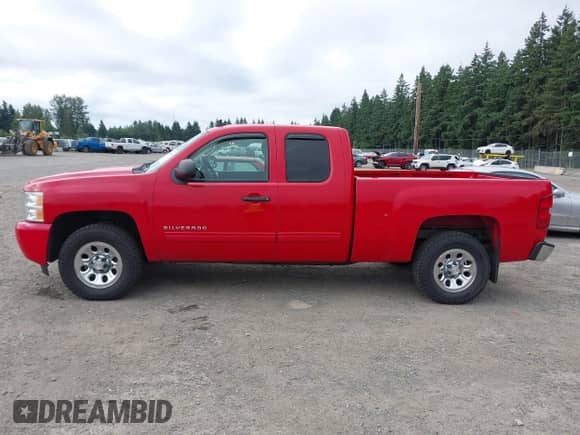 ✅ 2011 Chevrolet Silverado 1500 LS • VIN: 1GCRKREA6BZ115093 • Lot: 42650886. Wystawiony na IAAI z przebiegiem 147 934 mil mil. Skorzystaj z bezpłatnego archiwum sprzedaży aukcyjnych z USA i zobacz szczegółowy raport historii pojazdu na DreamBid. Zdjęcie 14.