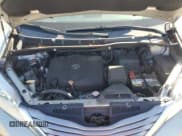 ✅ 2017 Toyota Sienna XLE • VIN: 5TDYZ3DC1HS885185 • Lot: 91701405. Wystawiony na Copart z przebiegiem 60 156 mil. Bezpłatny archiwum sprzedaży aukcyjnych z USA i szczegółowy raport historii pojazdu na DreamBid. Zdjęcie 12.